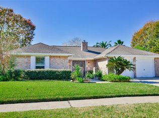 15202 Silverman St, Webster, TX 77598