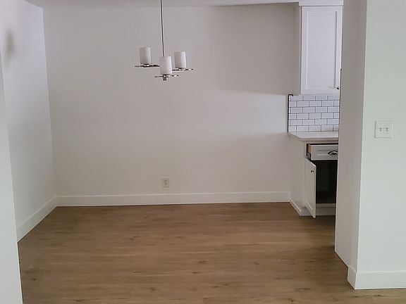 4th image of 1411 N Sierra Bonita Ave #7