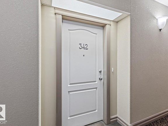 2nd image of 45 Inglewood Dr #342