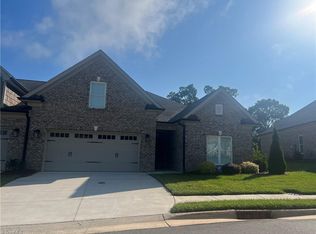 112 Park Pl, King, NC 27021