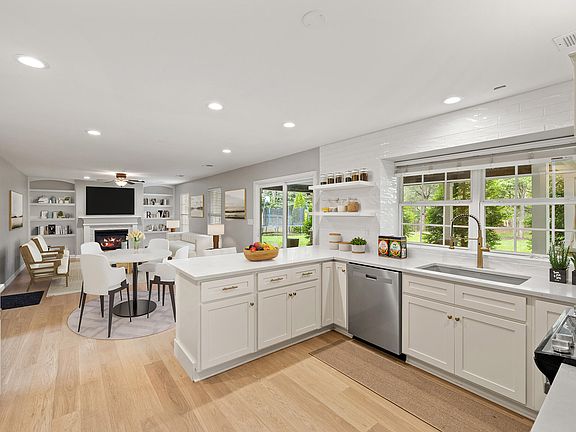2nd image of 1233 Melody Ln
