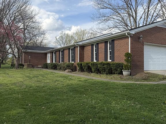 4th image of 110 Pineur Rd