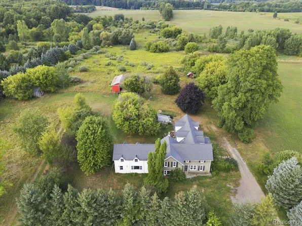 3756 Reamer Rd, Lapeer, MI 48446