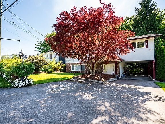 2nd image of 8771 Shepherd Way