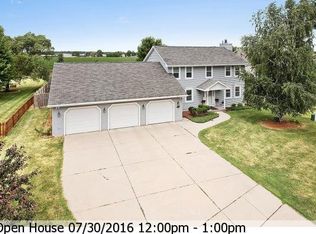 1892 Guns St, Green Bay, WI 54311