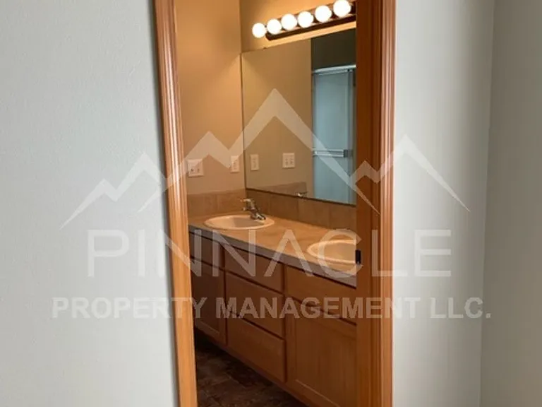 1808 W Clearview Dr — Photo 23