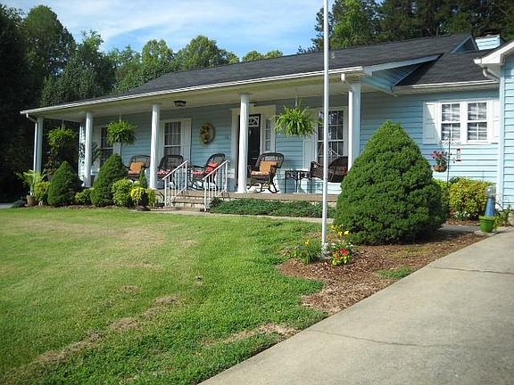 4th image of 101 Tomlinson Ct