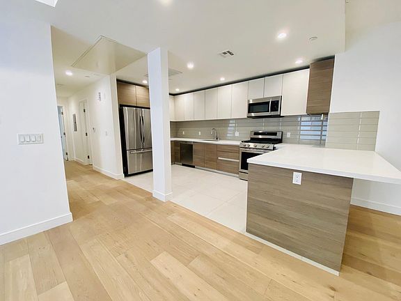 3rd image of 5778 W Olympic Blvd Unit 101