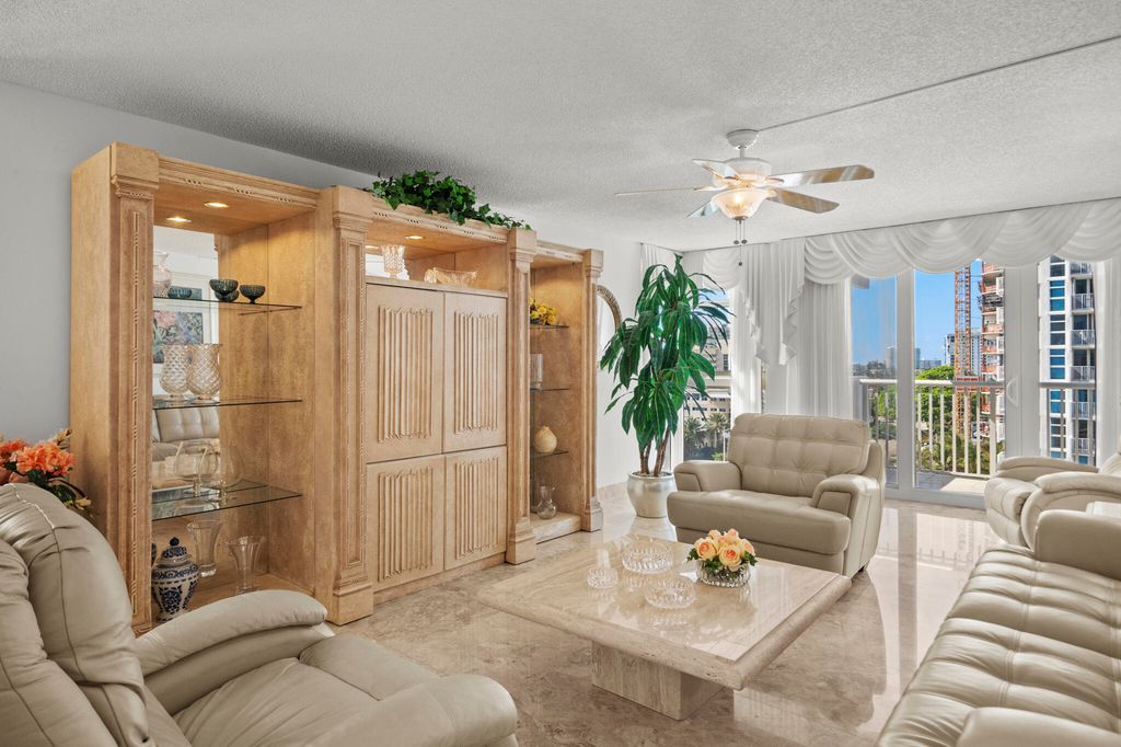 1370 S OCEAN Boulevard #905, photo 5