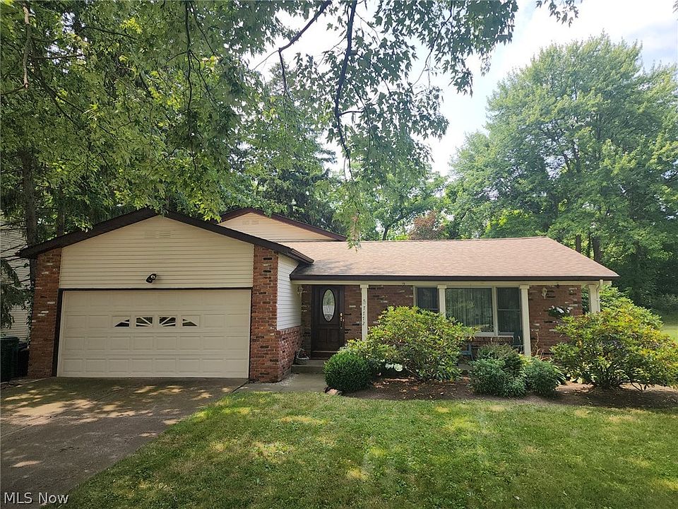 1st image of 7772 Hidden Hollow Dr
