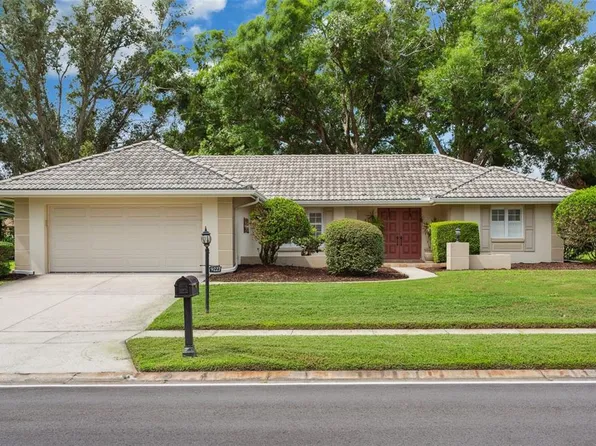 9227 PEBBLE CREEK DRIVE, TAMPA, FL 33647