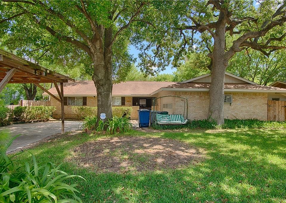 1st image of 2117 Gaston Place Dr