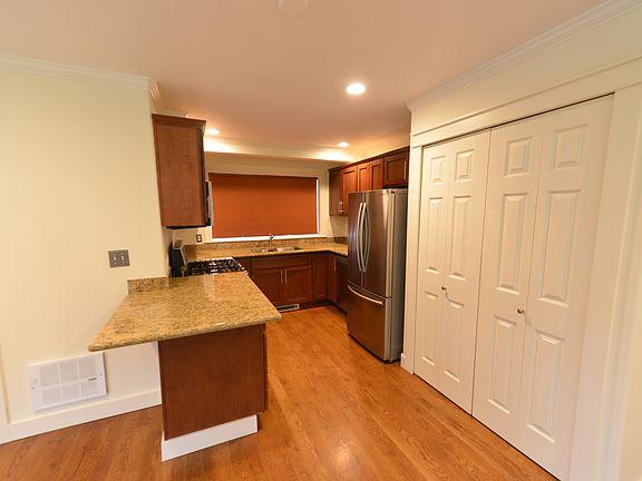 2nd image of 5078 Delridge Way SW