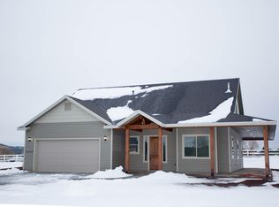 8540 Silver Spur Rd, Flagstaff, AZ 86004