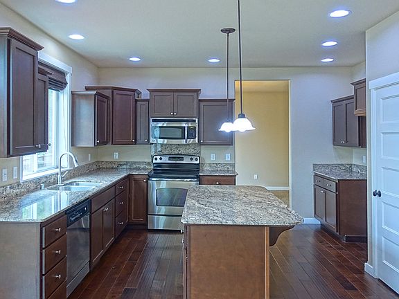 4th image of 3011 Wood Trails Dr NW