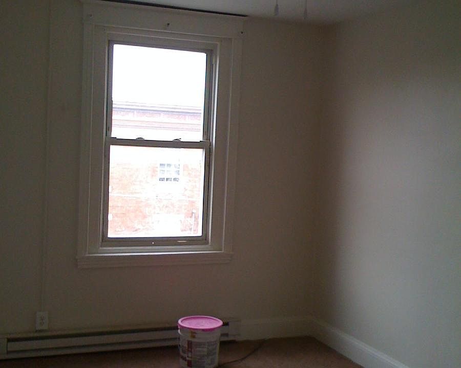 1st image of 3014 Richmond St #4