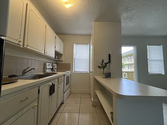 5th image of 116 NE 9th St #15491527