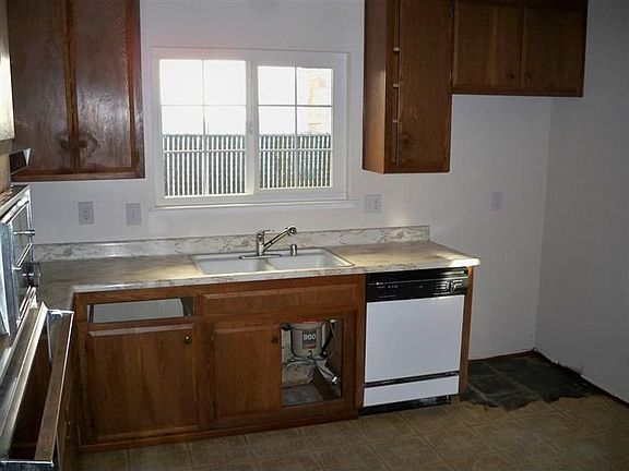 5th image of 8919 Twin Falls Dr