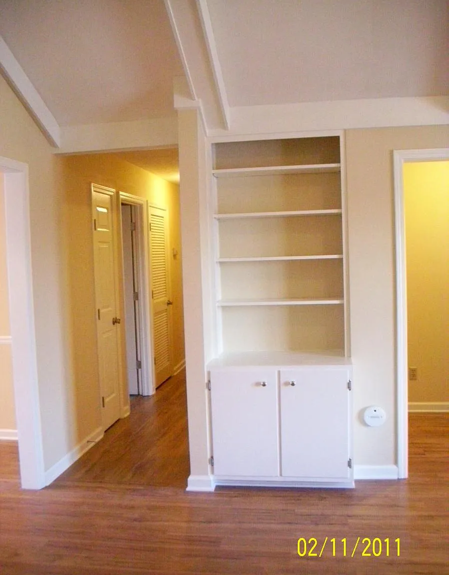3 bed, 1600 sqft, $1,800 — Photo 4
