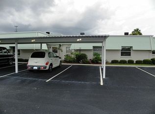 5413 Palm Dr, New Port Richey, FL 34652