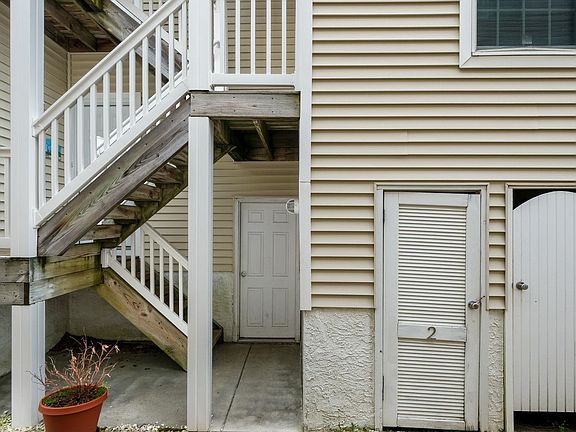5th image of 2331 Central Ave