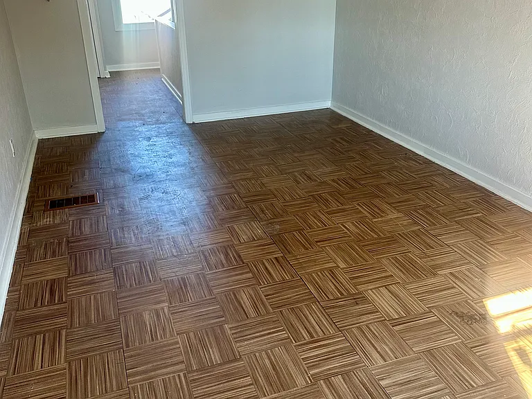 2329 School St — Photo 9