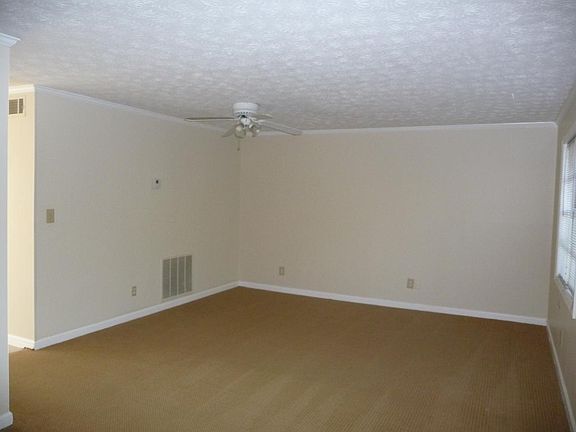 4th image of 310 Winding River Dr Unit G