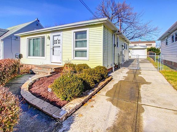 2nd image of 4526 Longwood Ave