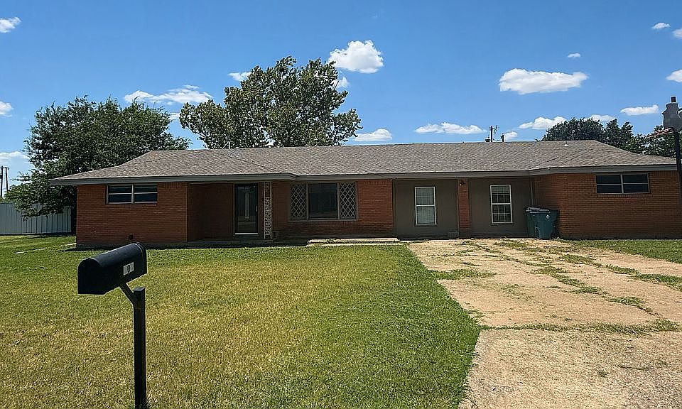 1st image of 109 S Crescent Dr