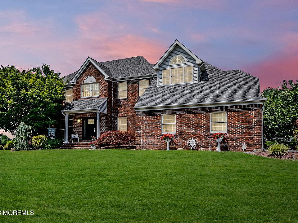 1st image of 4 Saddlebrook Road