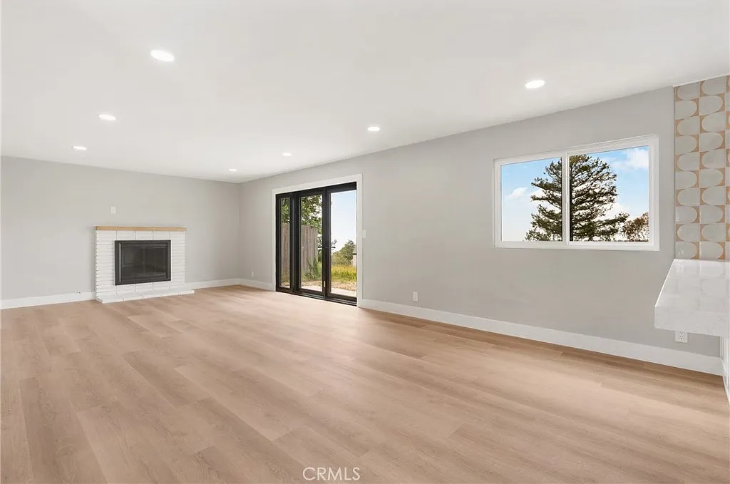4 bed, 1708 sqft, $12,000 — Photo 4