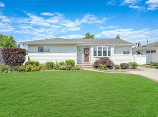 1401 Hemlock Ave, East Meadow, NY 11554