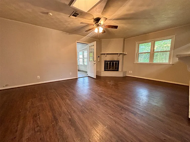 2013 Oaklawn Dr — Photo 4