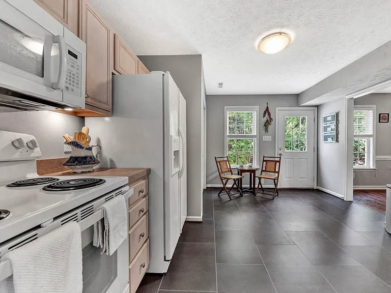 232 Towne Crier Rd — Photo 17
