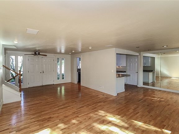 4th image of 14913 NE 10th Pl