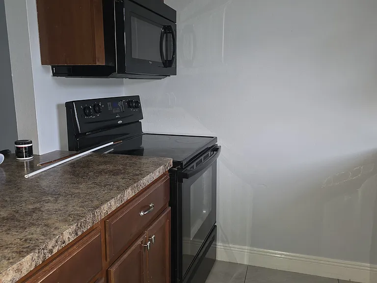 4730 Avon Ct — Photo 12