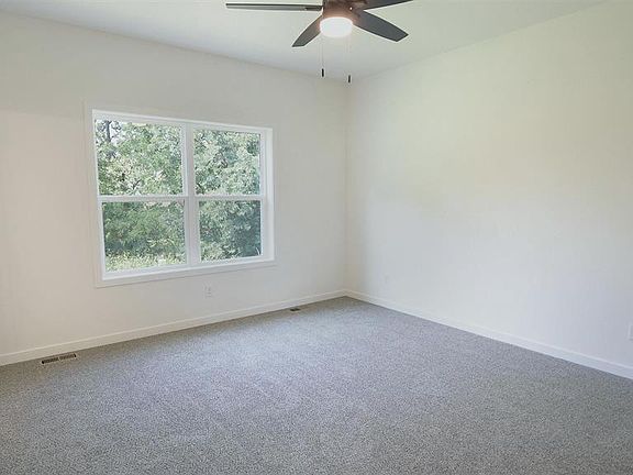 4th image of 1750 East Kyle Circle