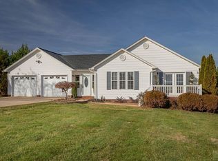 1874 Forrest St, Newton, NC 28658