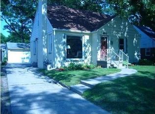 1430 Philadelphia Ave SE, Grand Rapids, MI 49507