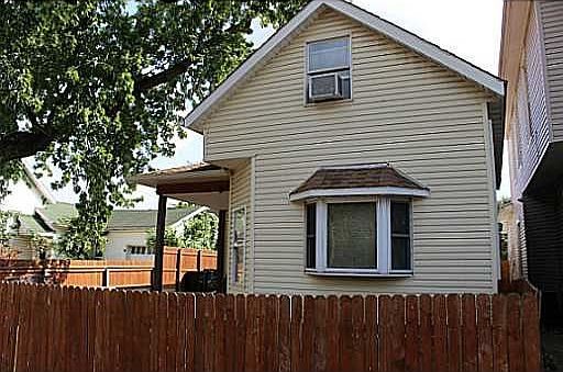 1st image of 819 Miami St