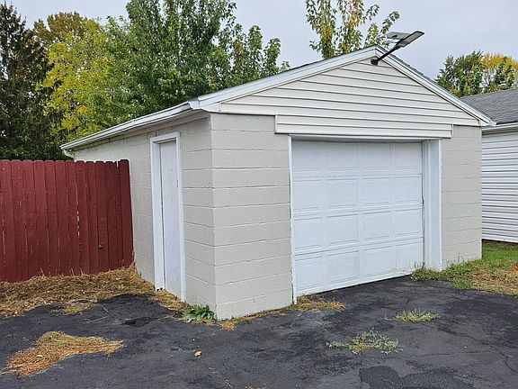 2nd image of 1187 Triplett Blvd