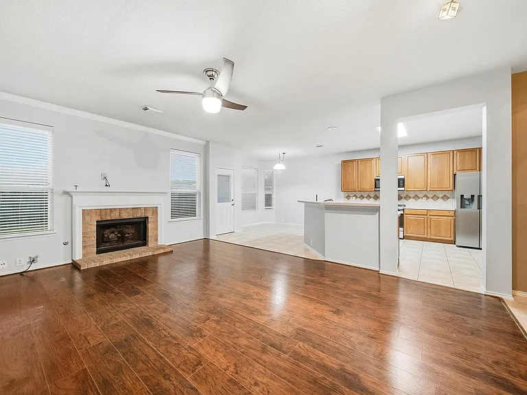 11814 Berkway Trl — Photo 10