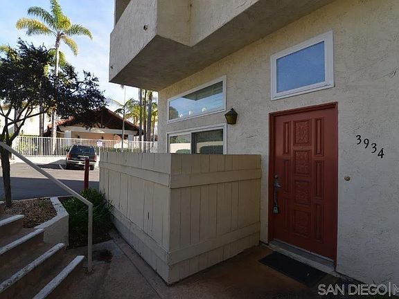 3rd image of 3934 La Jolla Village Dr