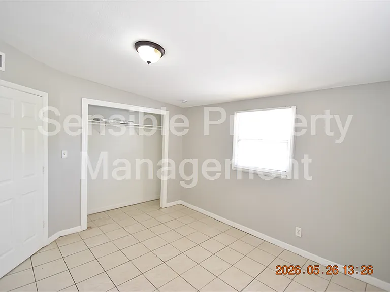 4011 W Marietta St — Photo 28