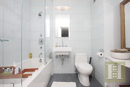 5th image of 15 W 72nd St APT 21H