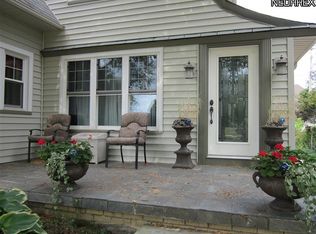 19350 Battersea Blvd, Rocky River, OH 44116