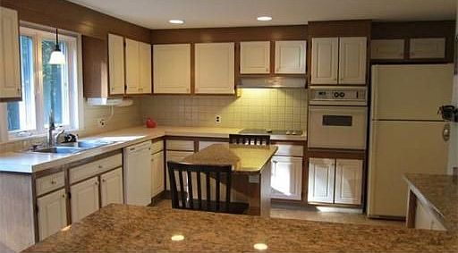 3rd image of 79 Glencrest Dr