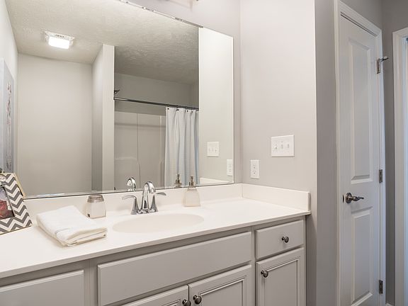 4th image of 2324 Palomino Pl