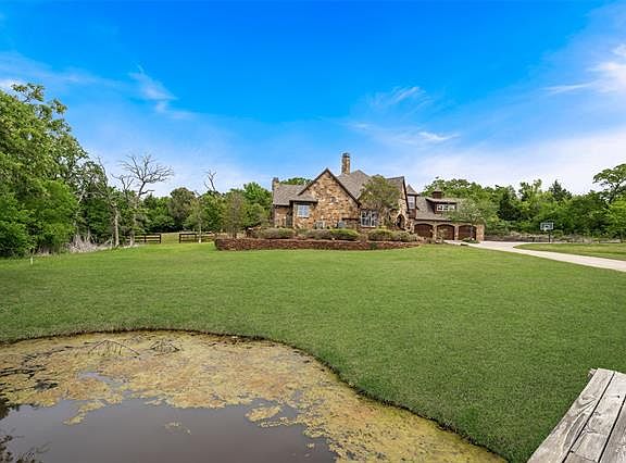 2nd image of 678 Johns Well Ct