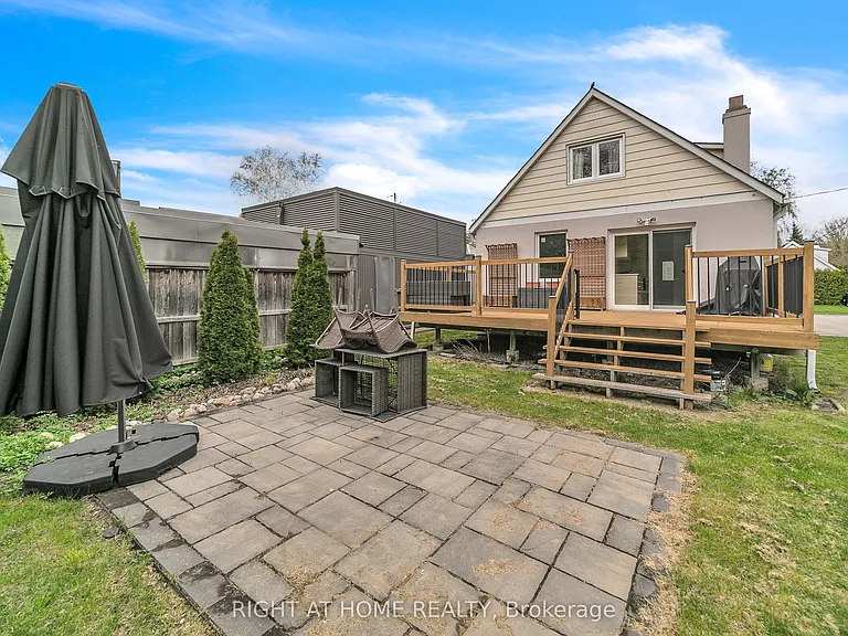 41 Monarchdale Ave — Photo 8